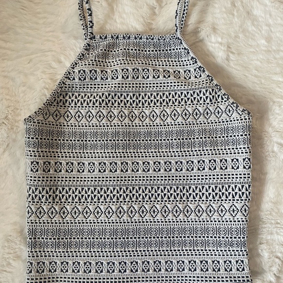 Garage Black and White Patterned Stretch Tank - Picture 8 of 14